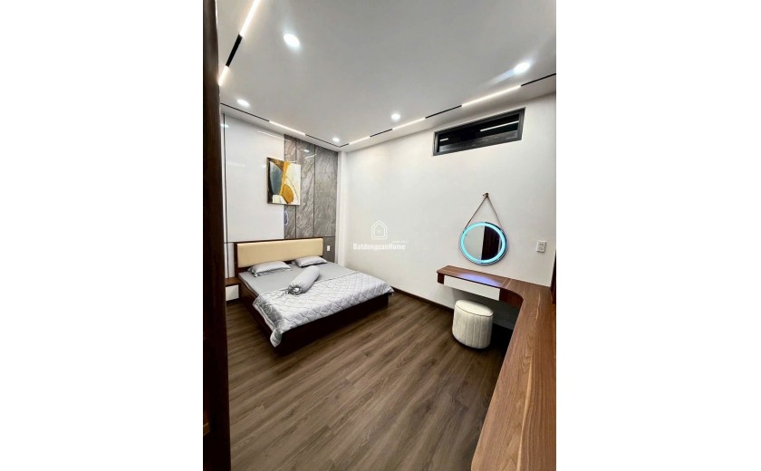 Tân Bình - Xe Hơi Ngủ Trong Nhà - THANG MÁY - Nhà Mới Đẹp - Sổ A4 - Hoàn Công Đủ - 63M - Nhỉnh 14 Tỷ