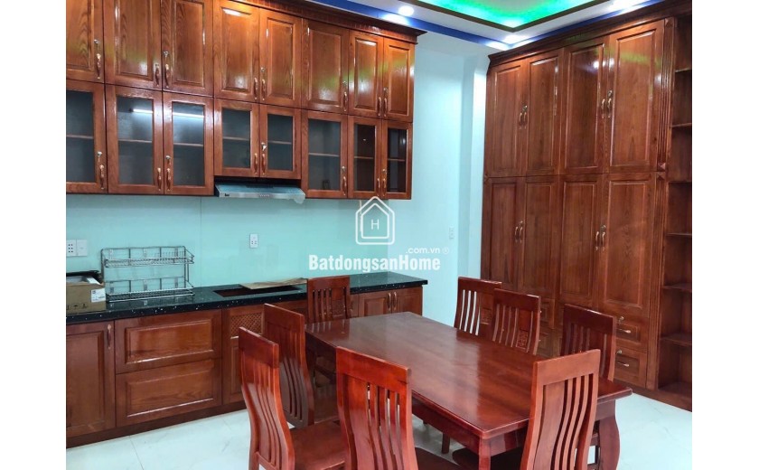 Bán nhà Quận 7 – DT 104,6m² (5x21m), kết cấu 3 tầng BTCT 8 TỶ 2