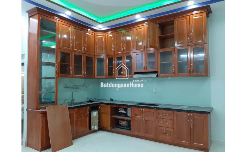 Bán nhà Quận 7 – DT 104,6m² (5x21m), kết cấu 3 tầng BTCT 8 TỶ 2