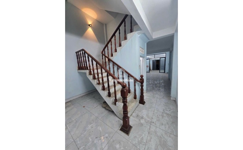 TIN THẬT bán nhà Tân Phú - 110m2 5 tầng , ngang 5x20 đường trước nhà 13m, vỉa hè,