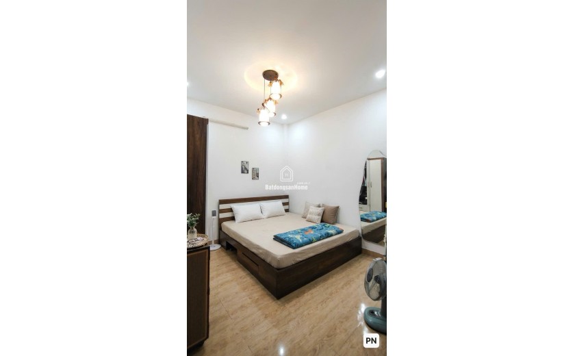 Bán nhà Bình Thành - đang KD Quần áo - 68m2 - 5.3 tỷ (tl)